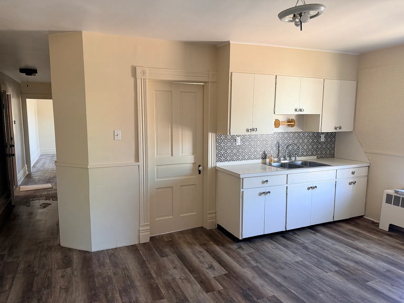 1 bed, $1,300 — Photo 2