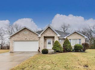 407 11th Cir SE, Demotte, IN 46310