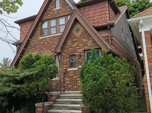 5021 Caniff St, Hamtramck, MI 48212