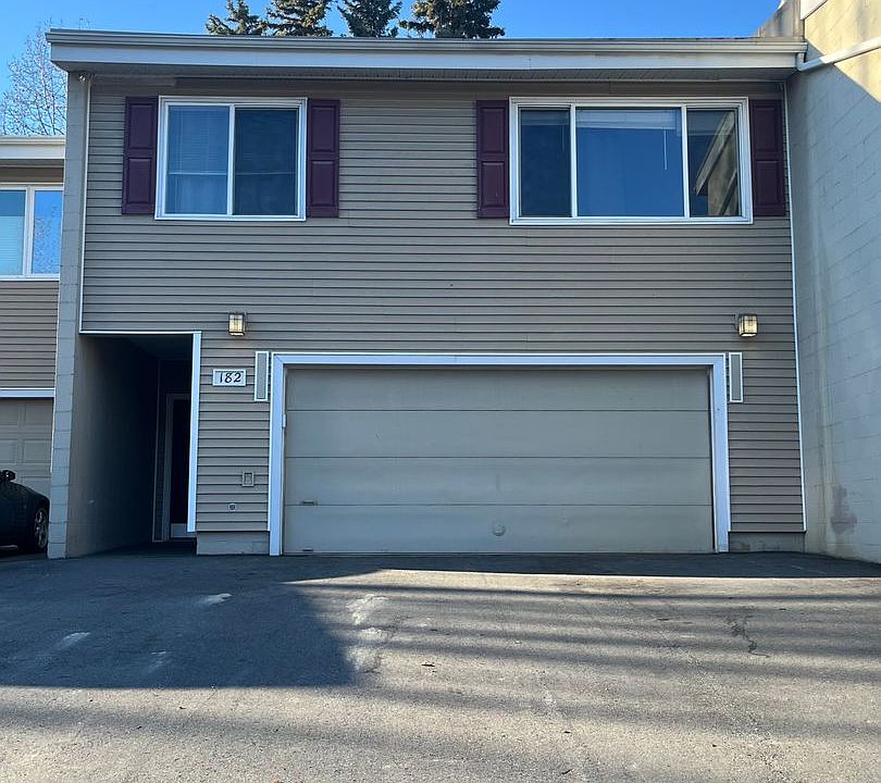 1st image of 182 Carlyle Way