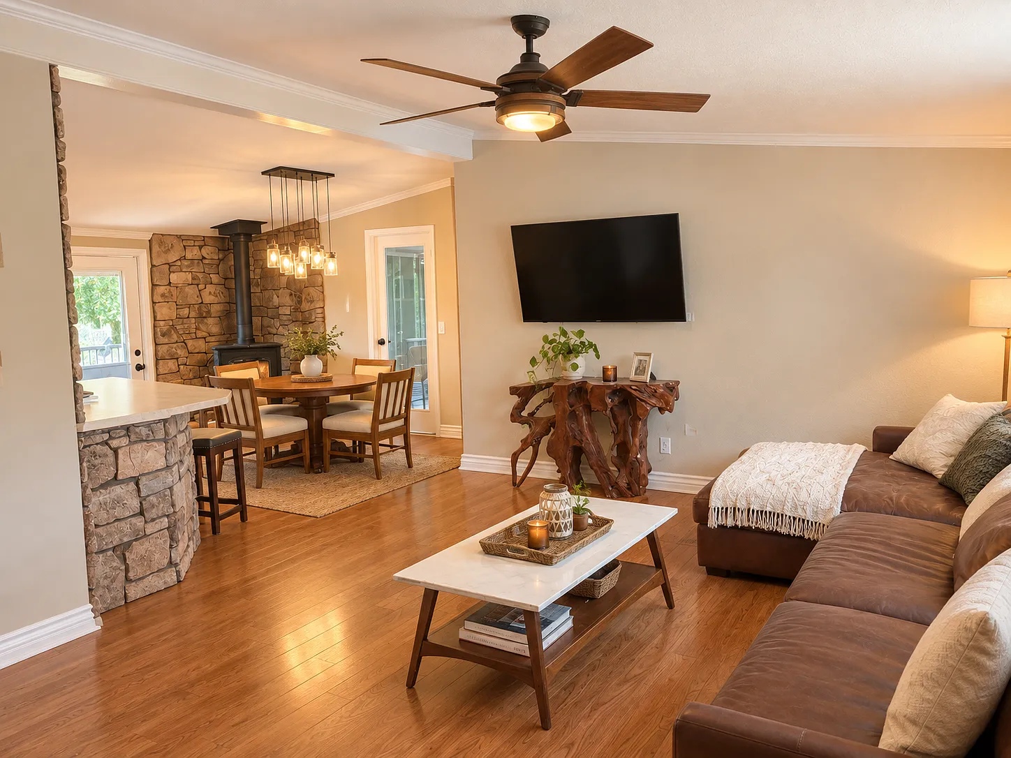 4 bed, 1600 sqft, $2,400 — Photo 4