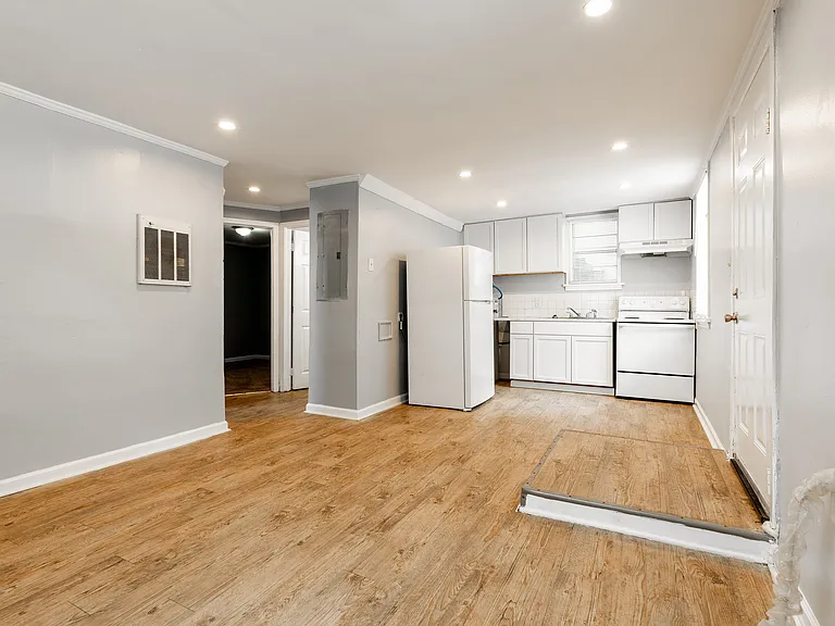 2 Bed- Living/Kitchen
