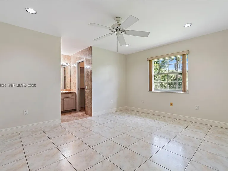 16035 SW 173rd Ave — Photo 14