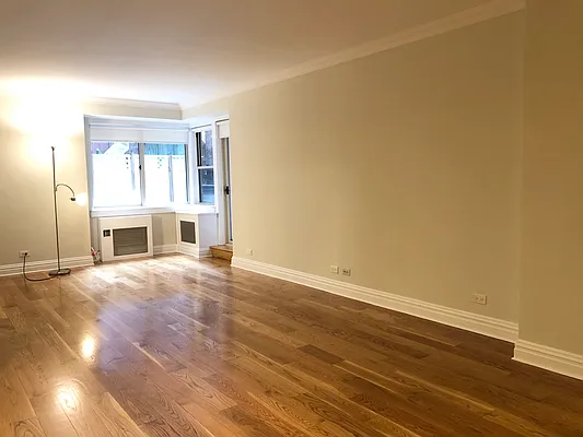 Rented by Stonehenge NYC LLC | media 1