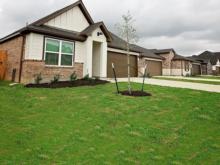 5034 Pine Haven Ln — Photo 2