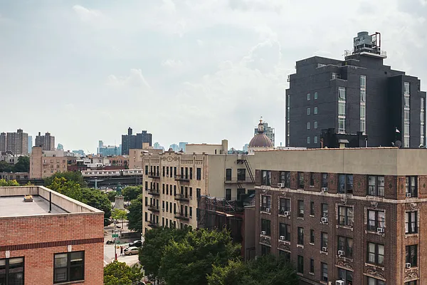 Rented by Nooklyn NYC LLC | media 73