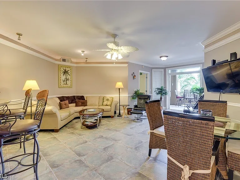 2825 Palm Beach Blvd #308 — Photo 5