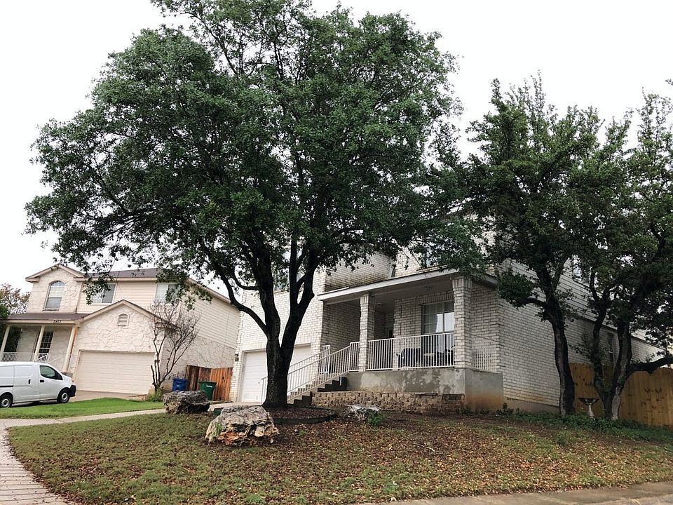 1st image of 2427 Encino Cedros
