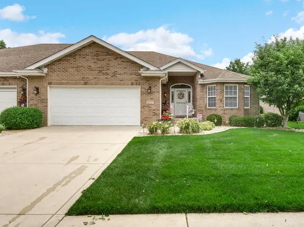 2027 Northwinds Dr, Dyer, IN 46311
