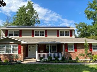 5 Crescent Dr, Spring Valley, NY 10977