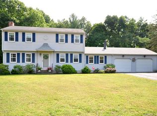24 Coach Cir, Windsor, CT 06095