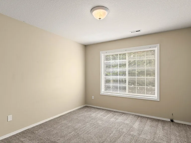 3977 SW 180th Ter — Photo 11