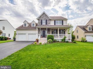 249 N Oak St, Lititz, PA 17543