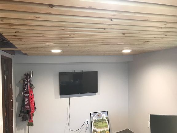 5th image of 9530 Sterling Pl