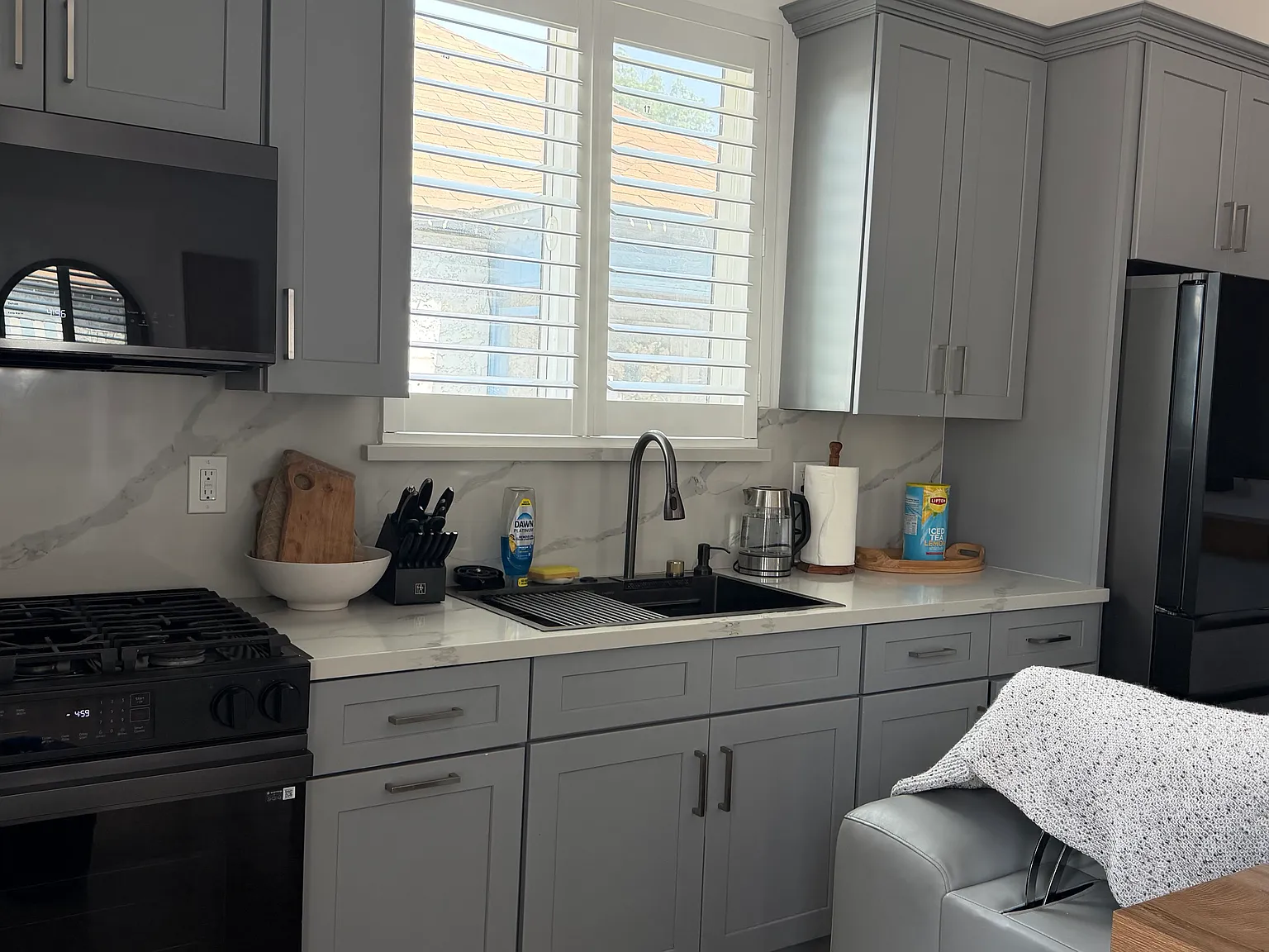 3 bed, 1200 sqft, $3,500 — Photo 3