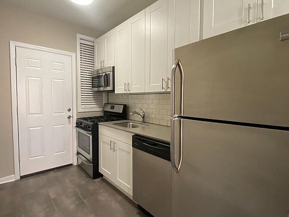 3rd image of 3425 N Elaine Pl #52S