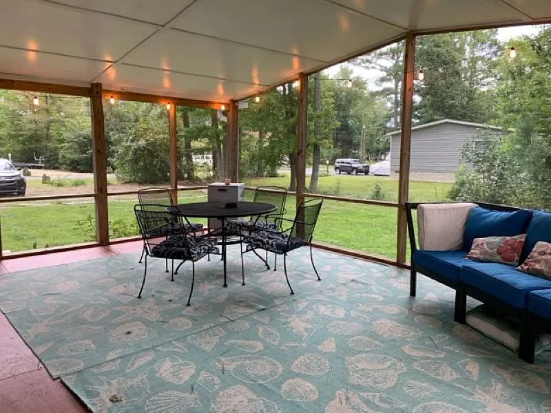 3 bed, 1495 sqft, $2,075 — Photo 2