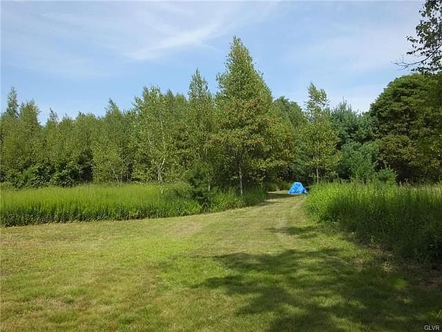 2nd image of 2153 Skyline Dr