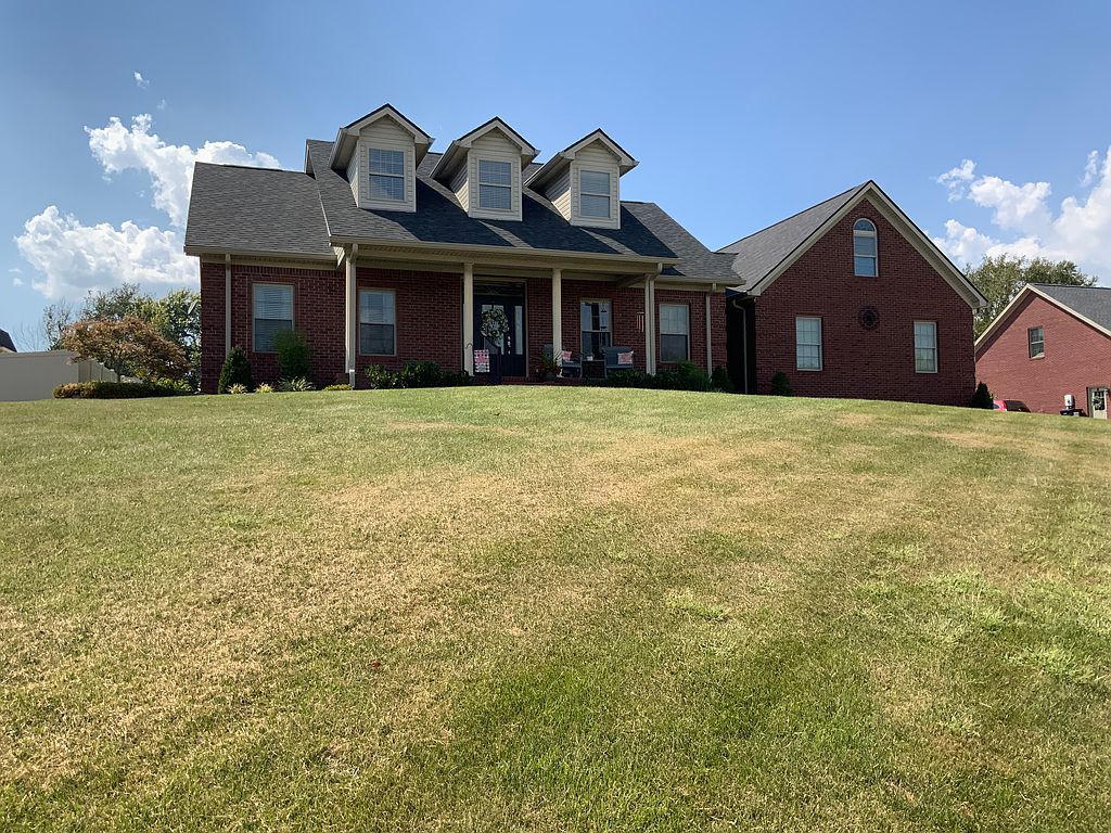 2340 Falcon Ct - Property Image