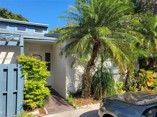 3621 SW 69th Ter #23-Z