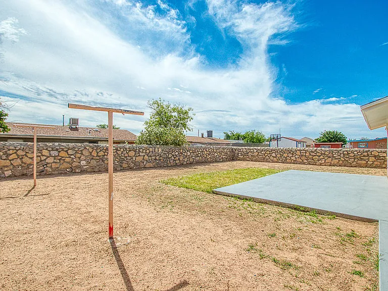 10720 McAllen Pl — Photo 37