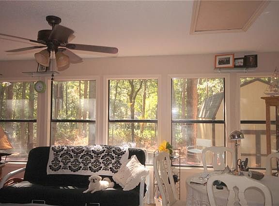 5th image of 1616 Leisure Ln