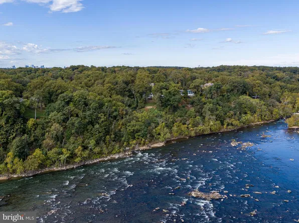 1175 Crest Ln, Mc Lean, VA 22101