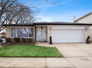 6973 N Chicora Ave, Chicago, IL