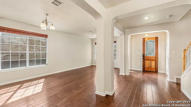 4511 Fern Hl — Photo 6
