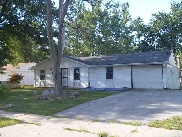 1st image of 5825 Gateway Dr