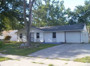 5825 Gateway Dr, Indianapolis, IN