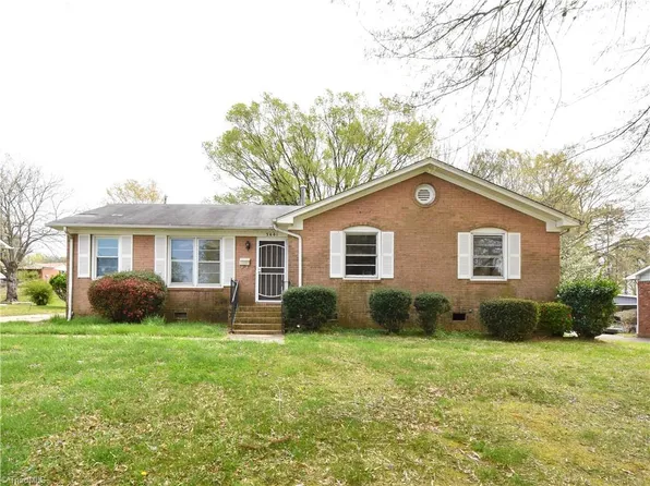 3661 Barkwood Dr, Winston Salem, NC 27105