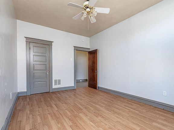 2nd image of 3911-3915 Shaw Blvd #3915-1F