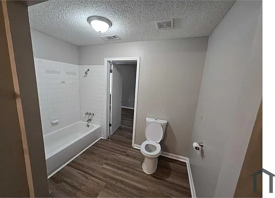 3906 Hammett Dr — Photo 6