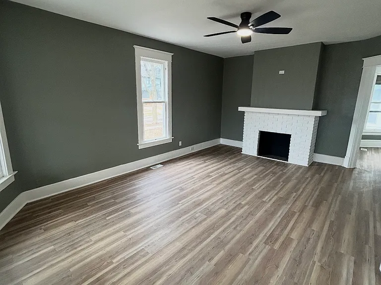 1822 Glendale Ave #1 — Photo 2
