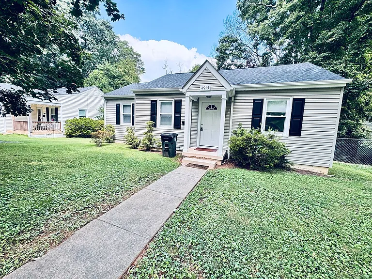 4915 Sycamore Pl — Photo 1