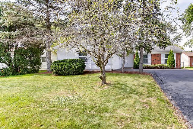 1st image of 213 Lexington Dr