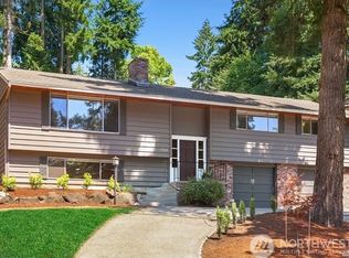17610 NE 8th Pl, Bellevue, WA