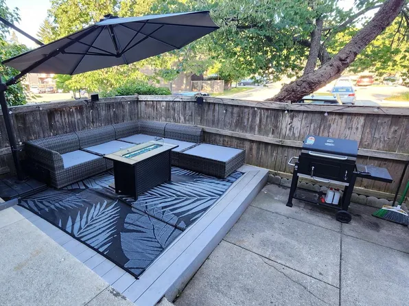 6987 W Glenbrook ROAD, Milwaukee, WI 53223