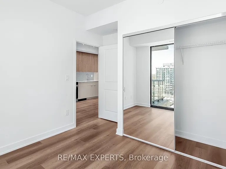 2075 Lakeshore Rd #910 — Photo 33