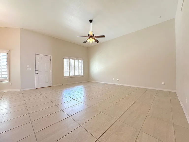 7844 Enchanted View Dr — Photo 5