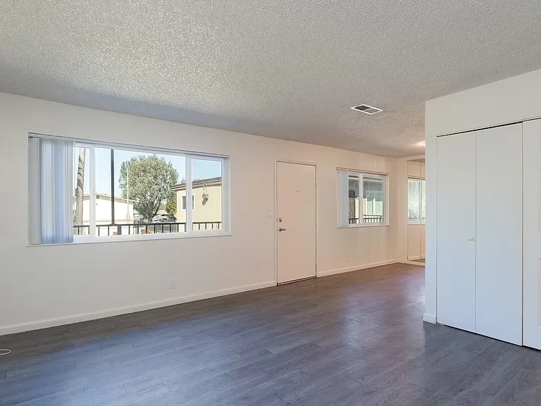 Polo Run Apartments — Photo 8