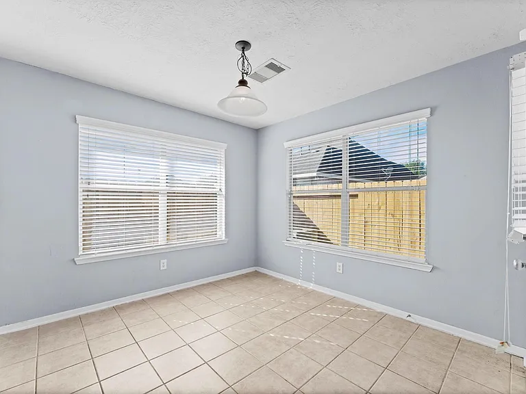 15107 Summer Sunset Dr — Photo 7