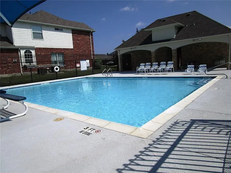 7312 High Point Dr — Photo 33