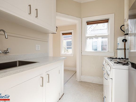 3rd image of 510 S 6th St APT D