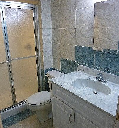 Full bathroom in basement