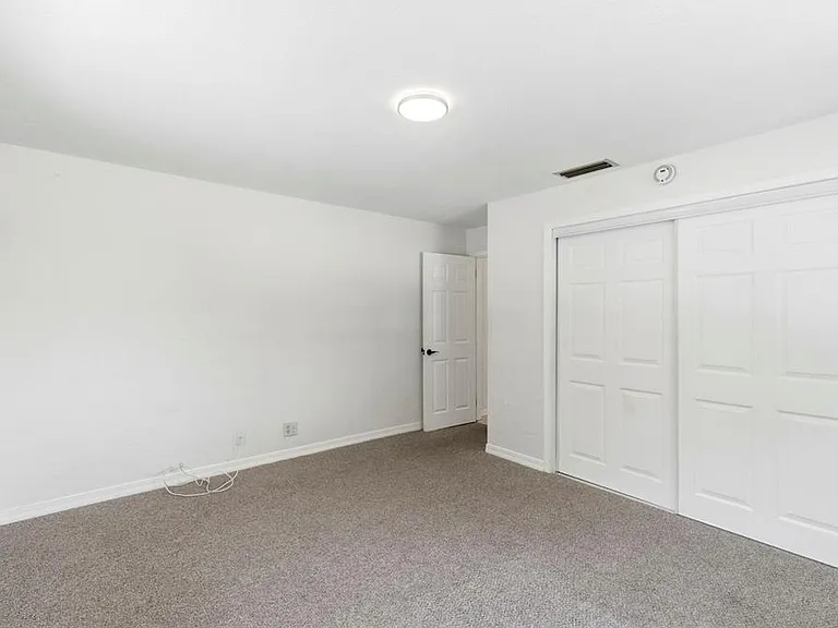 5136 68th St N #B — Photo 23