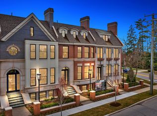 665 Brown St, Birmingham, MI 48009