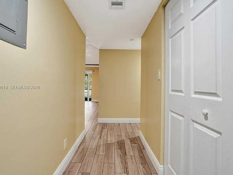 NW 88th Ave — Photo 9