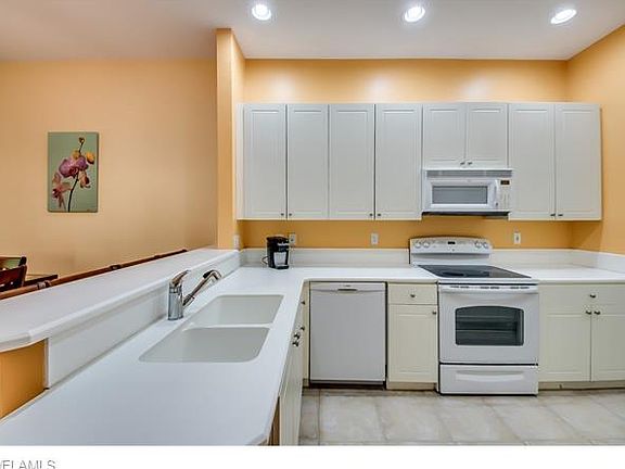 5th image of 10136 N Silver Palm Dr
